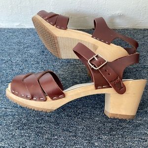 Sandgrens strappy sandals